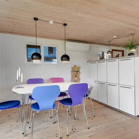 Helt Nyrenoveret Kun 200 M Fra Ferienhaus Harboør