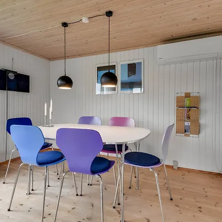 Helt Nyrenoveret Kun 200 M Fra Vesterhavet Sj257 Harboør