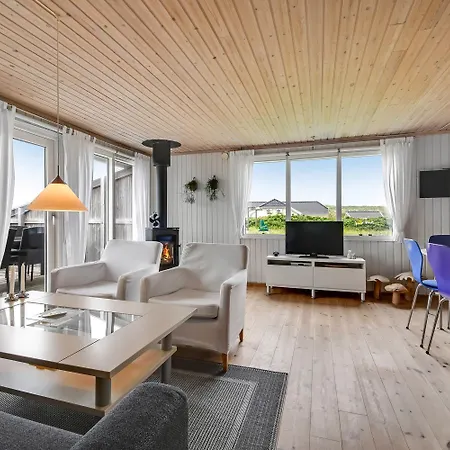 Helt Nyrenoveret Kun 200 M Fra Vesterhavet Sj257